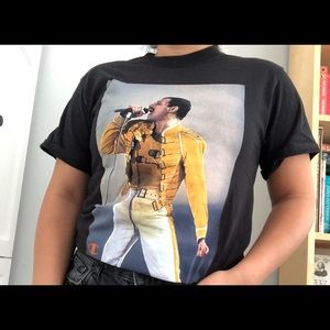 Queen Champion Tee